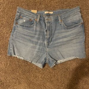 High waisted Levi’s Shorts